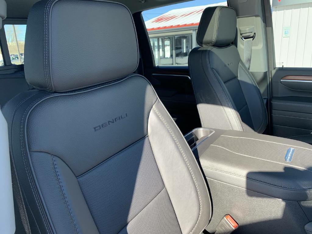 2025 GMC Sierra 2500 Image 31