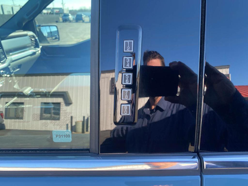 2023 Ford F-150 Image 25