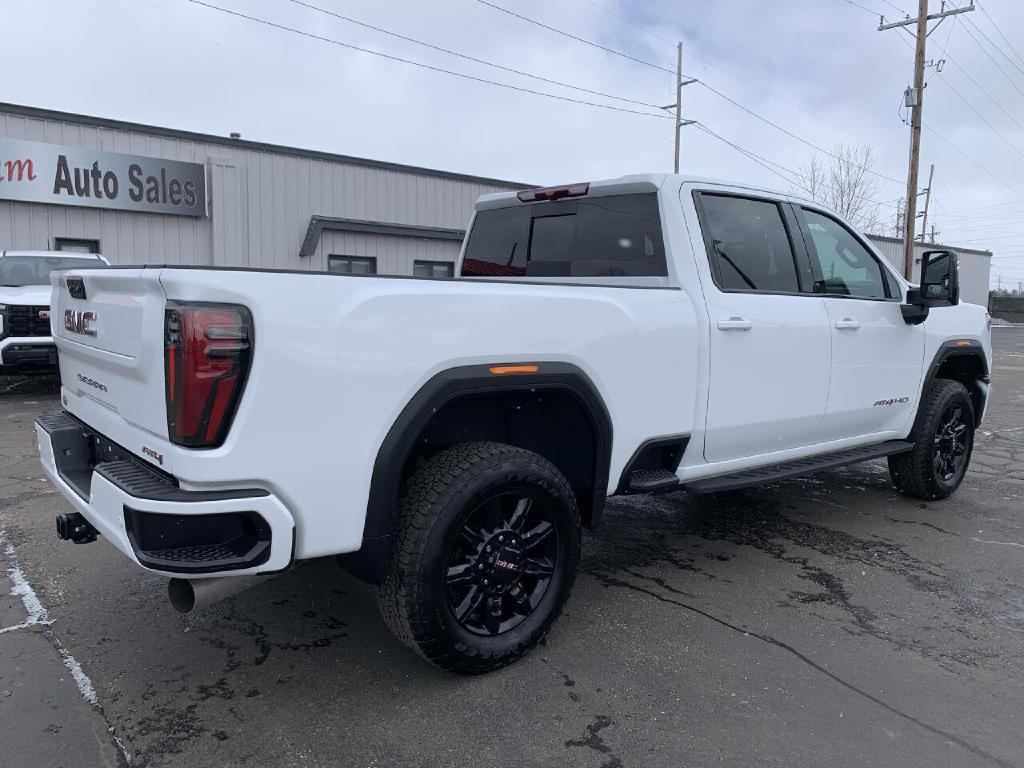 2025 GMC Sierra 2500 Image 9