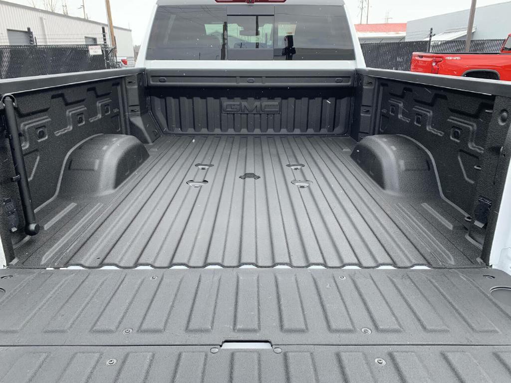 2025 GMC Sierra 2500 Image 10