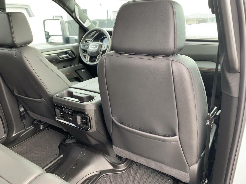 2025 GMC Sierra 2500 Image 24