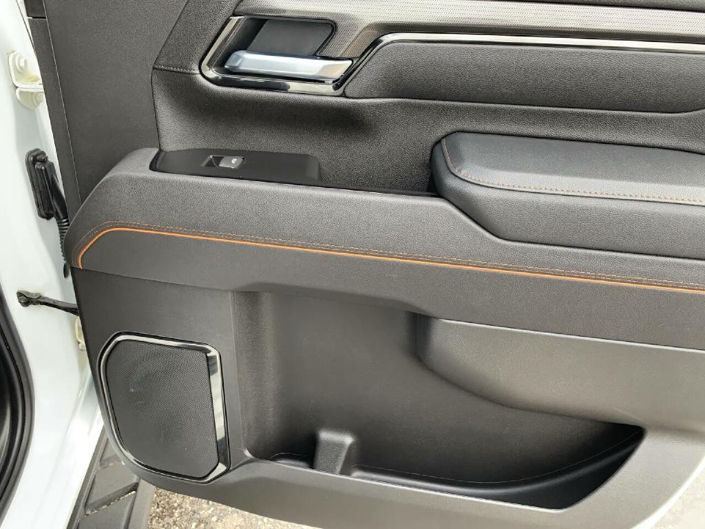 2025 GMC Sierra 2500 Image 25