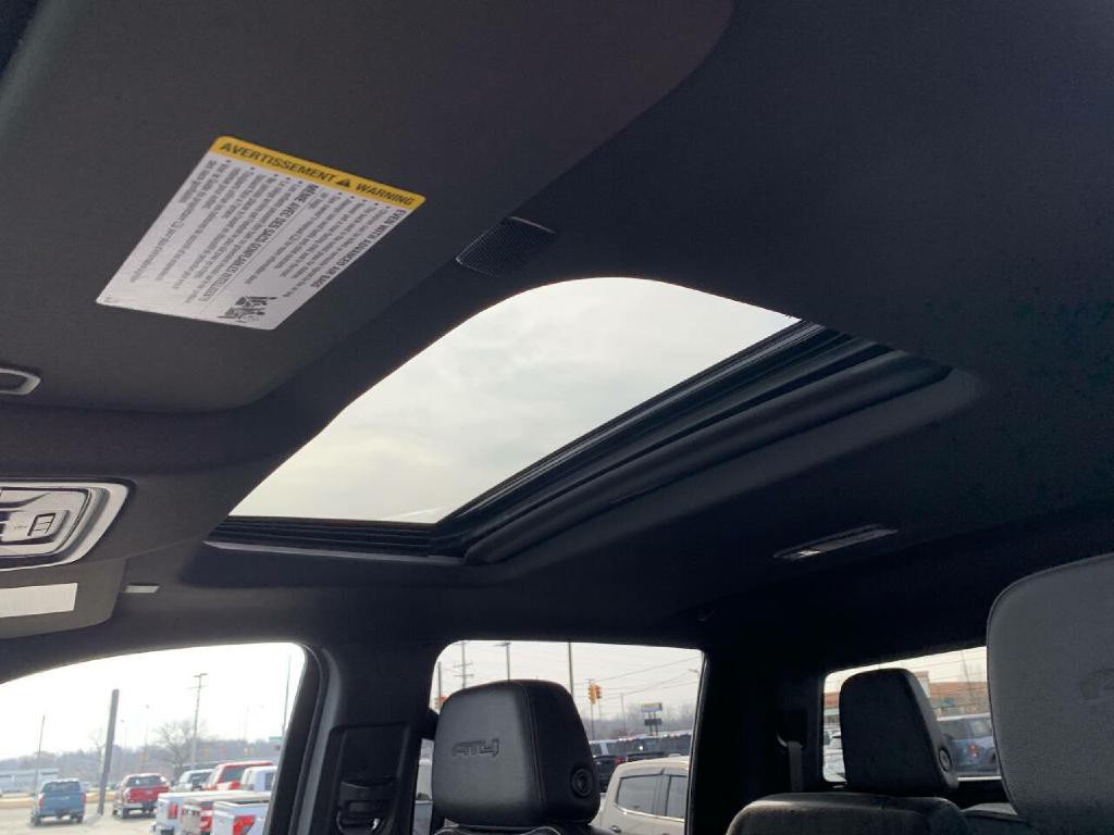 2025 GMC Sierra 3500 Image 13