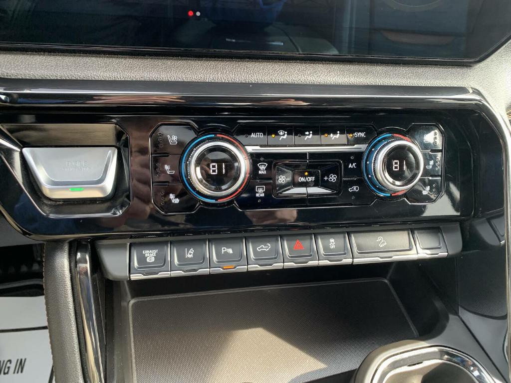 2025 GMC Sierra 3500 Image 21