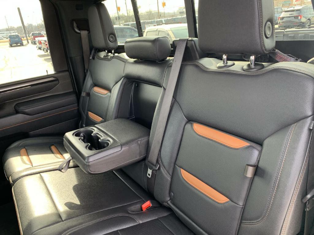 2025 GMC Sierra 3500 Image 27