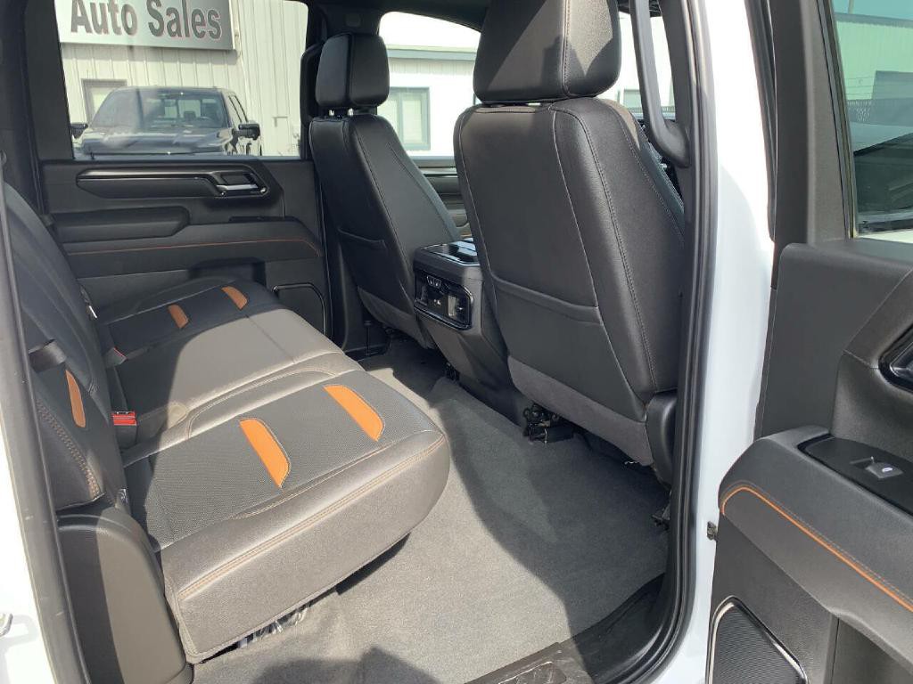 2025 GMC Sierra 3500 Image 30