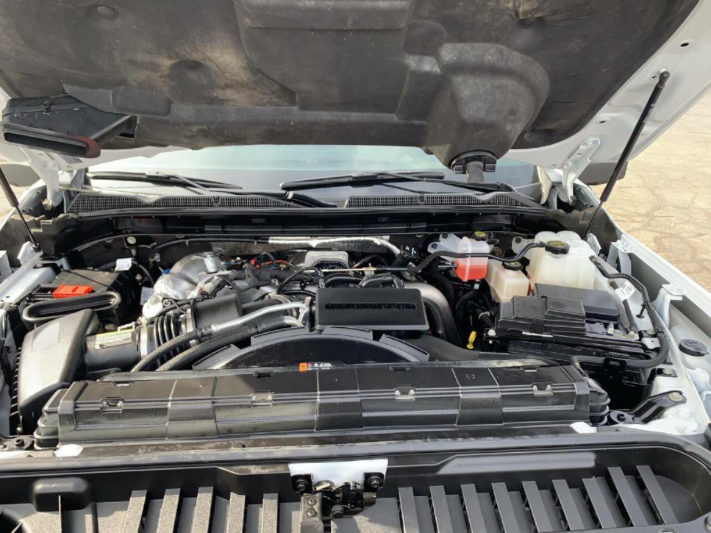 2025 GMC Sierra 3500 Image 38