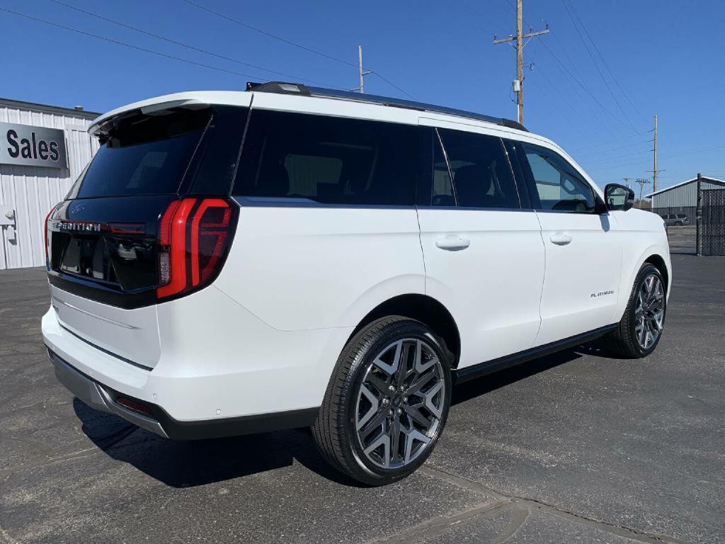 2025 Ford Expedition Image 8