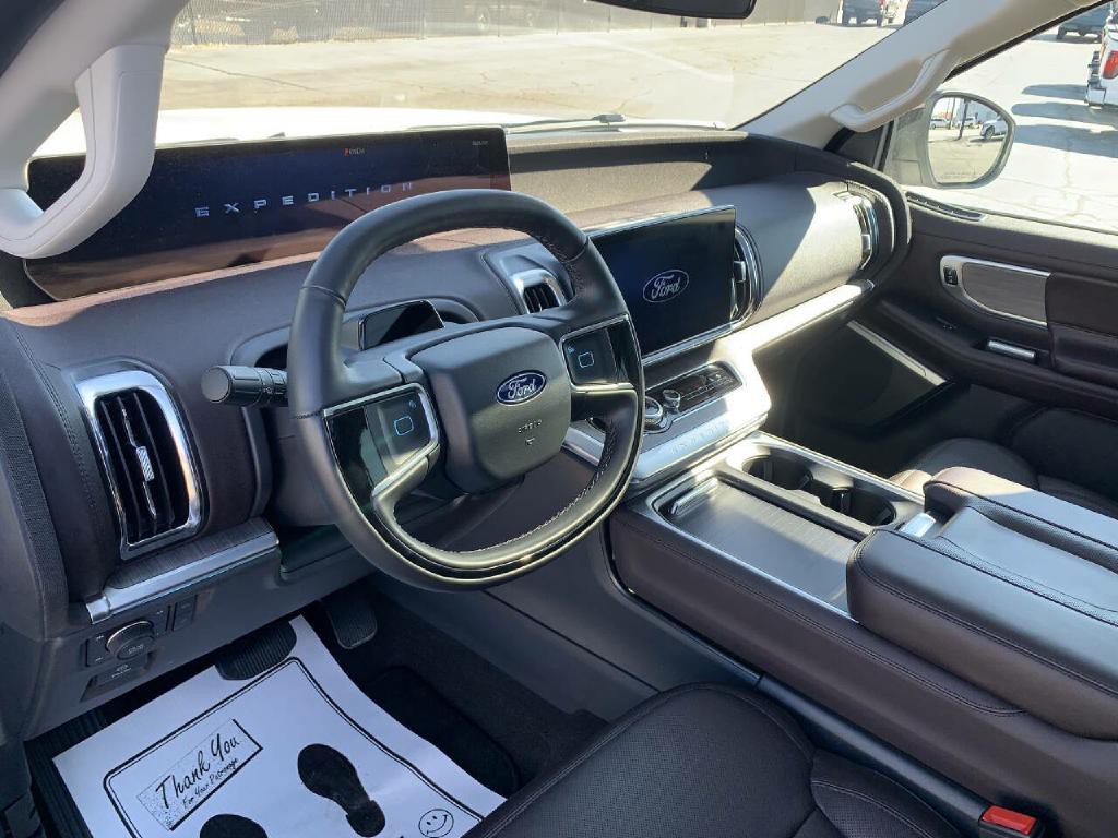 2025 Ford Expedition Image 13