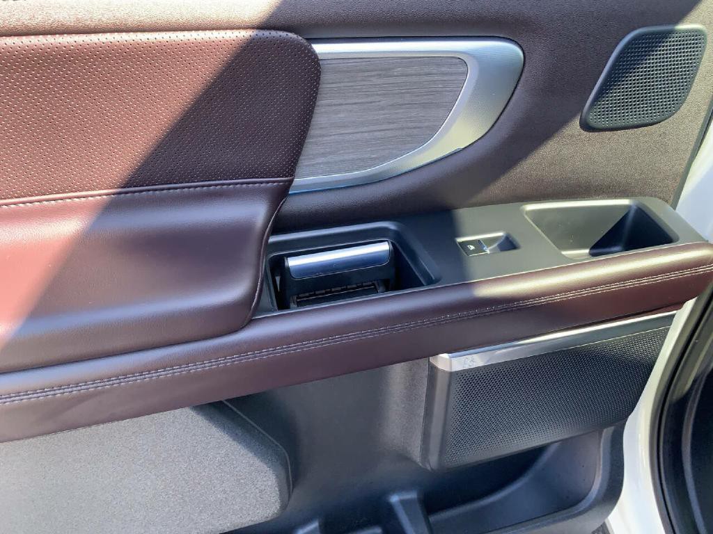 2025 Ford Expedition Image 24