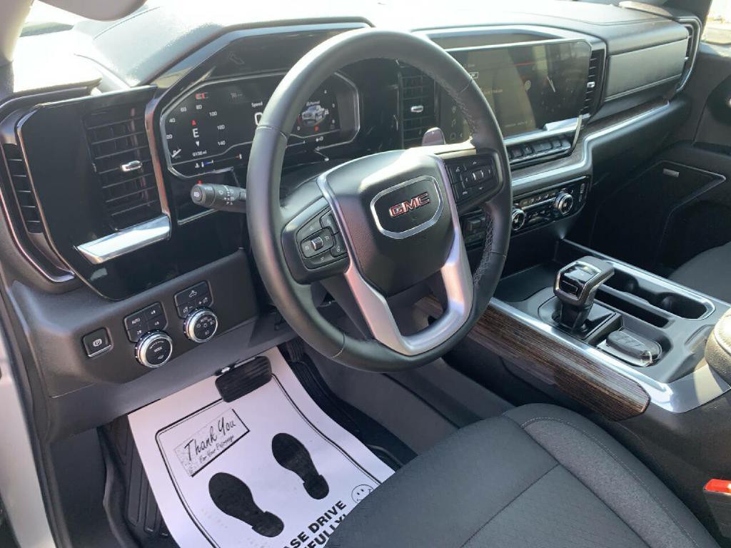 2025 GMC Sierra 1500 Image 13