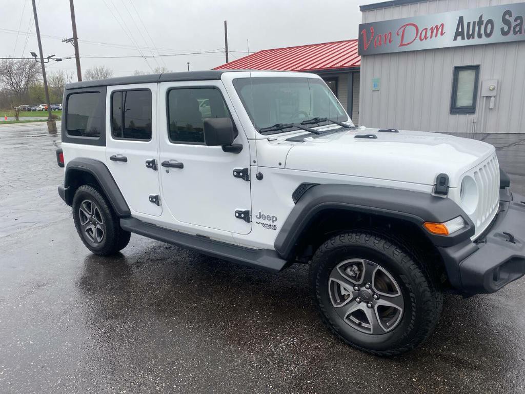 2018 Jeep Wrangler Unlimited Image 2