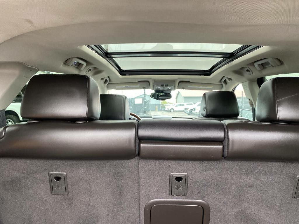 2011 Cadillac SRX Image 10
