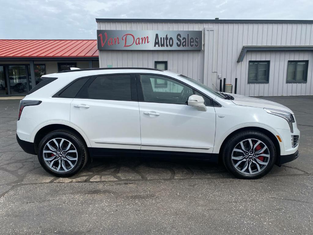 2024 Cadillac XT5 Image 1