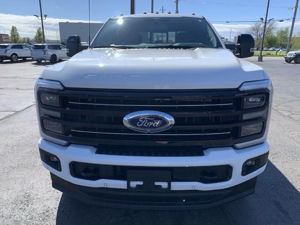 2025 Ford F-250 Image 3