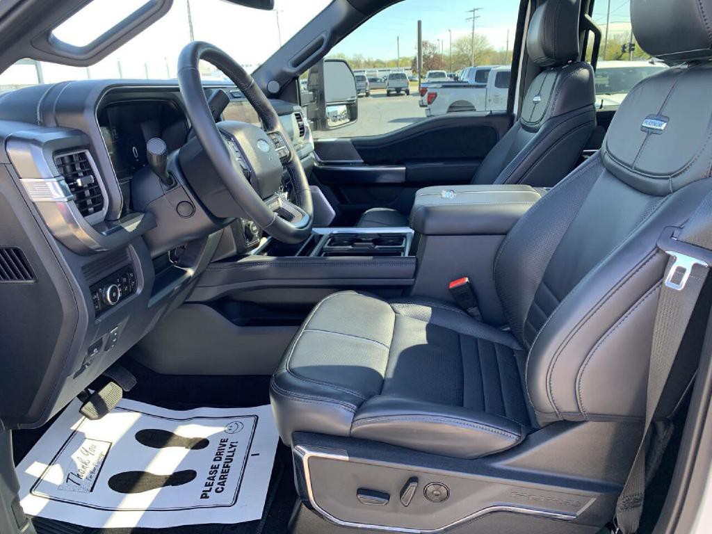 2025 Ford F-250 Image 15