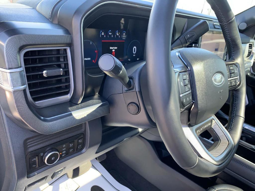 2025 Ford F-250 Image 16