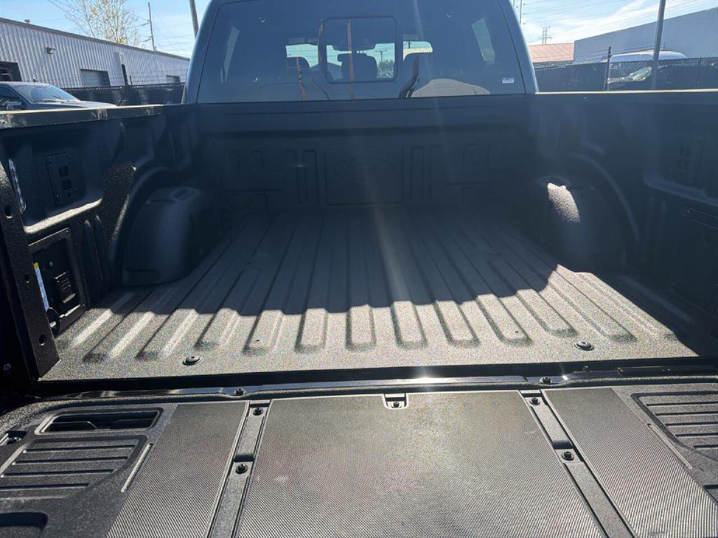 2025 Ford F-150 Image 12
