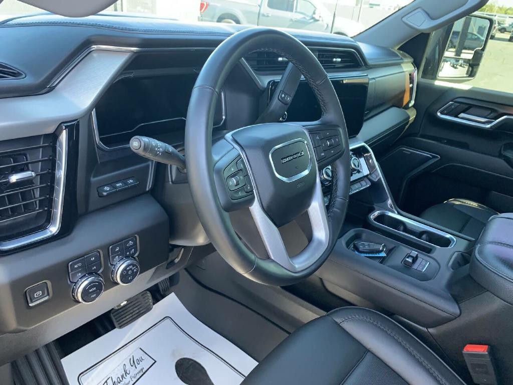 2025 GMC Sierra 2500 Image 12