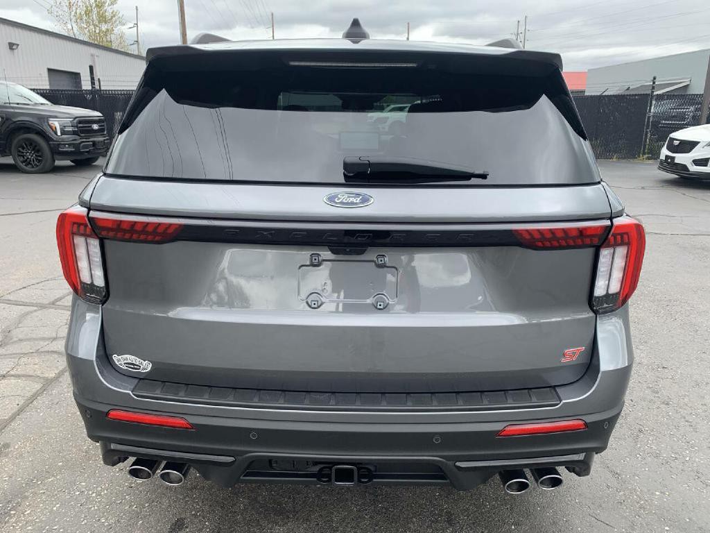 2025 Ford Explorer Image 4