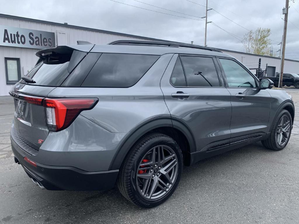 2025 Ford Explorer Image 12
