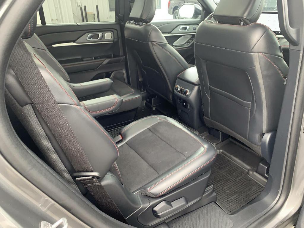 2025 Ford Explorer Image 28