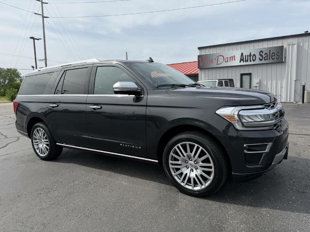 2023 Ford Expedition Image 2