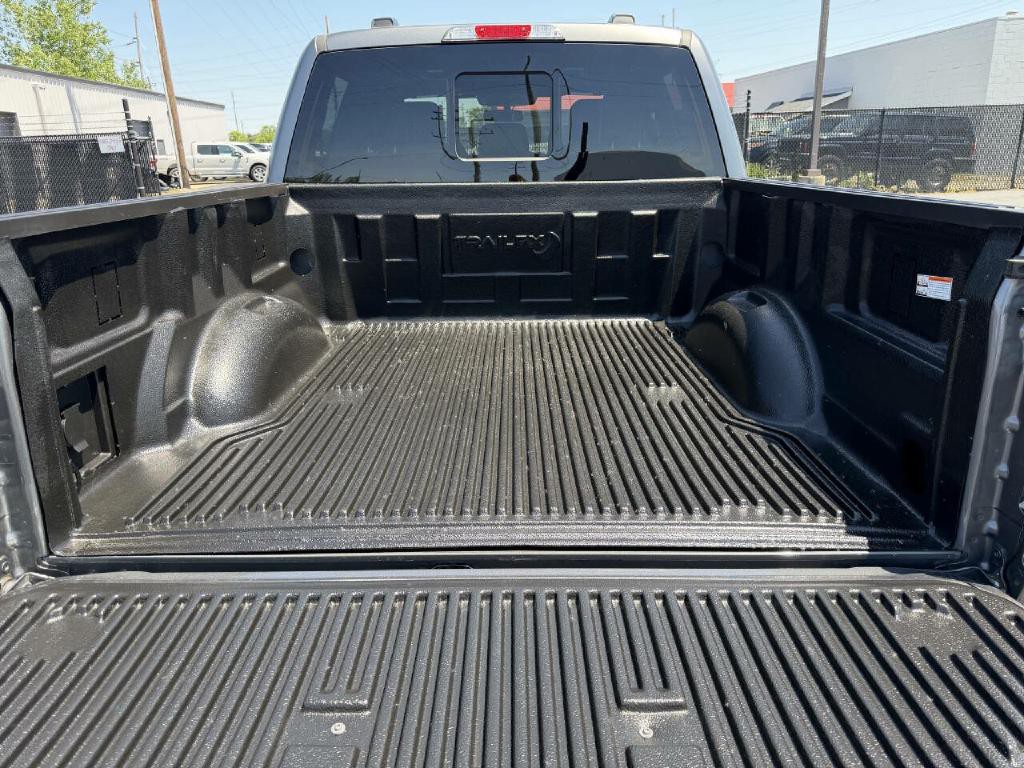 2025 Ford F-150 Image 8