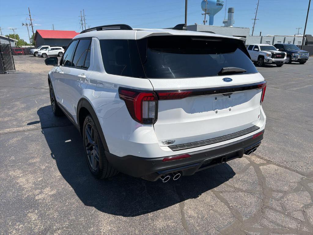 2025 Ford Explorer Image 9