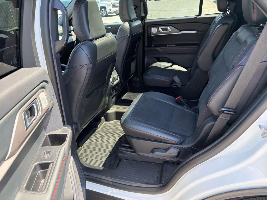 2025 Ford Explorer Image 15