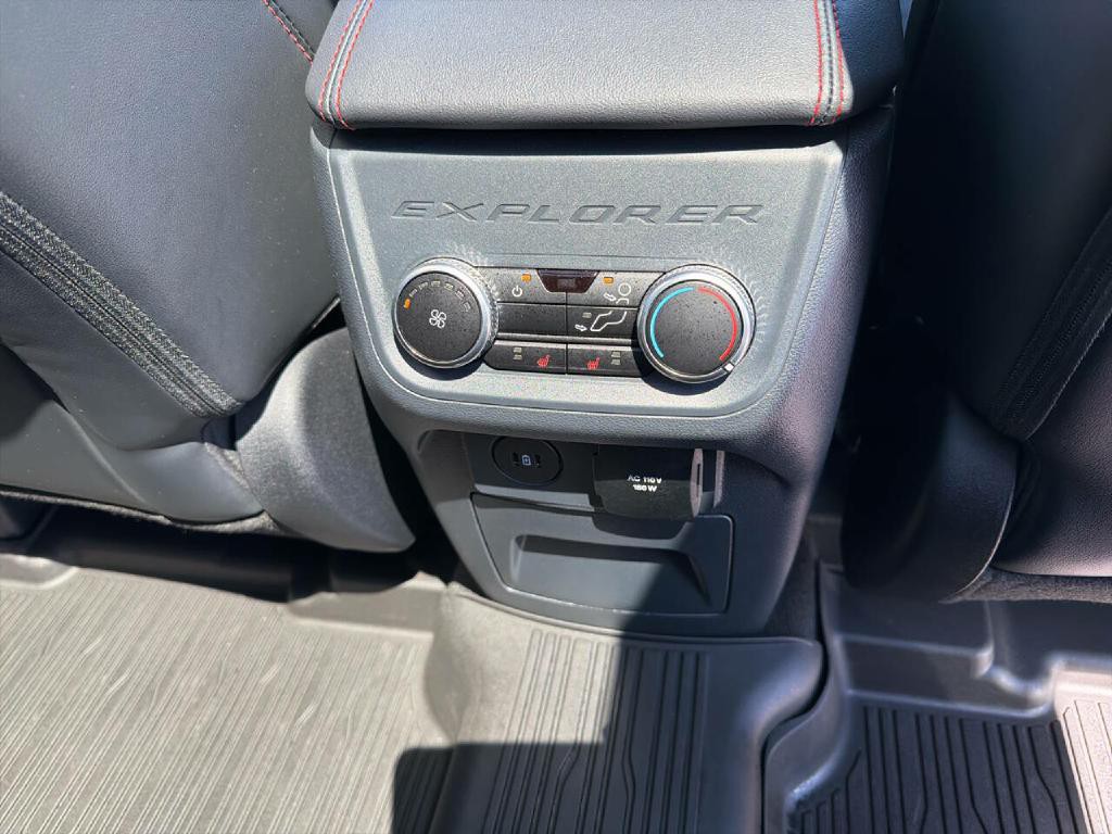 2025 Ford Explorer Image 17