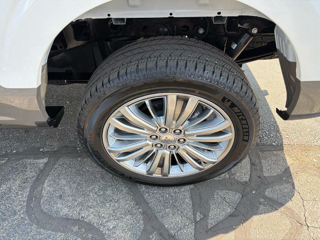 2025 Ford F-150 Image 19
