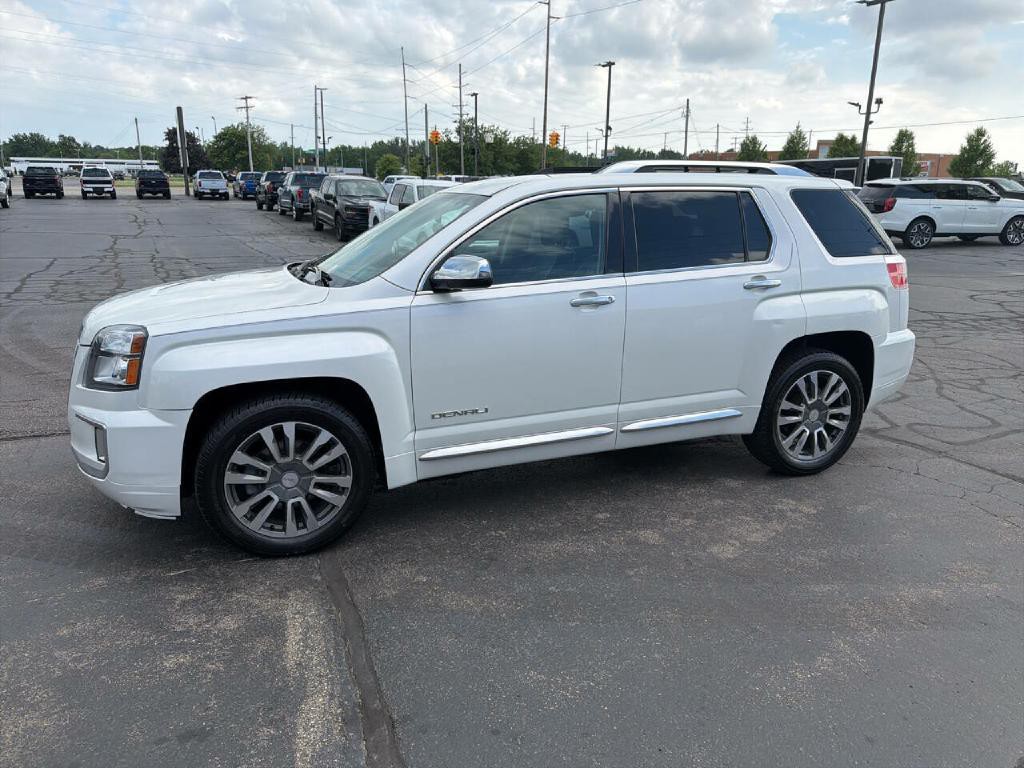 2017 GMC Terrain Image 6