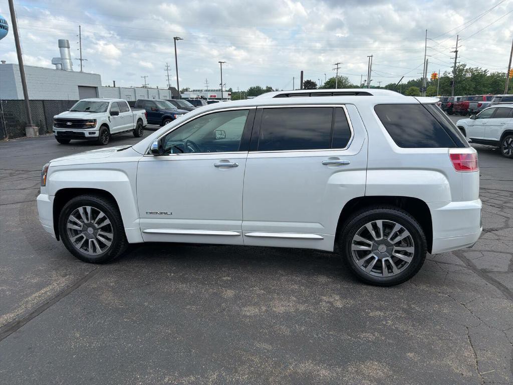 2017 GMC Terrain Image 7