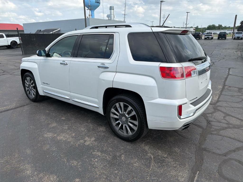 2017 GMC Terrain Image 8