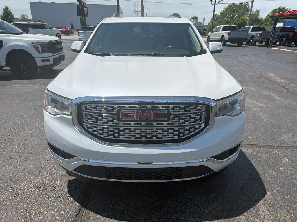 2018 GMC Acadia Image 4