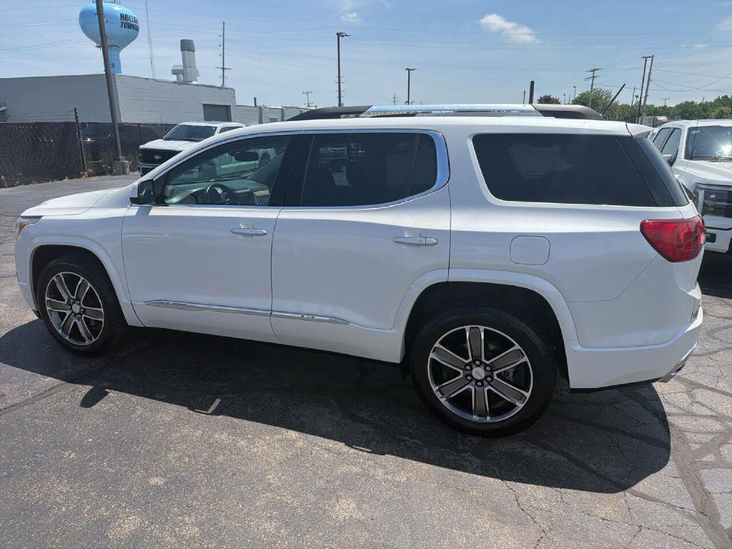 2018 GMC Acadia Image 7