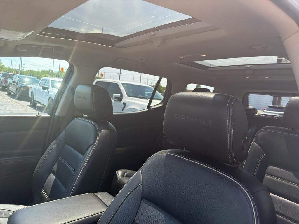 2018 GMC Acadia Image 26