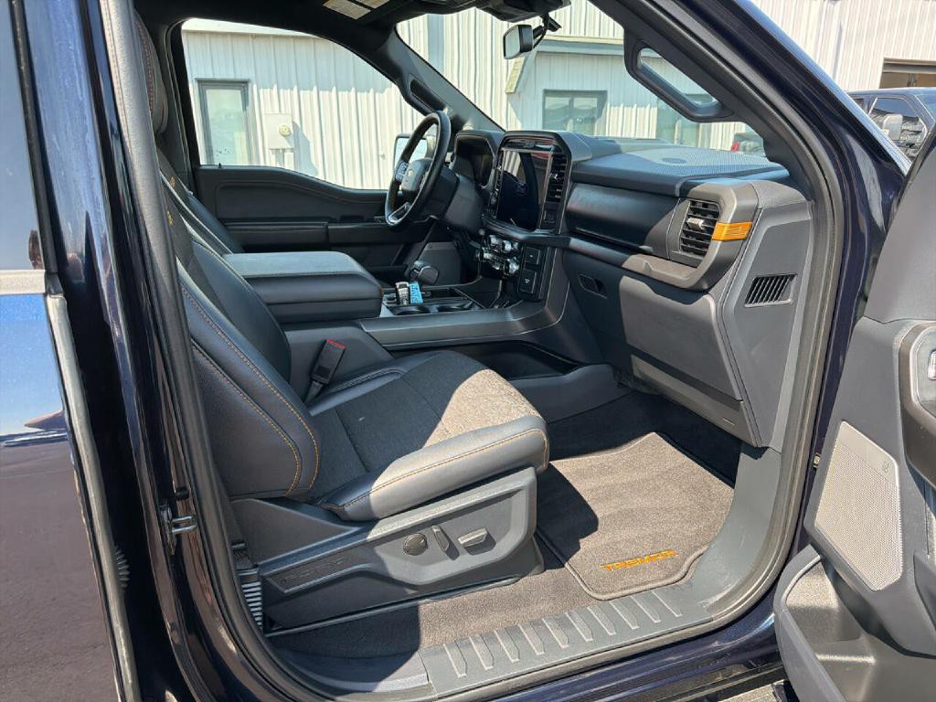 2025 Ford F-150 Image 17