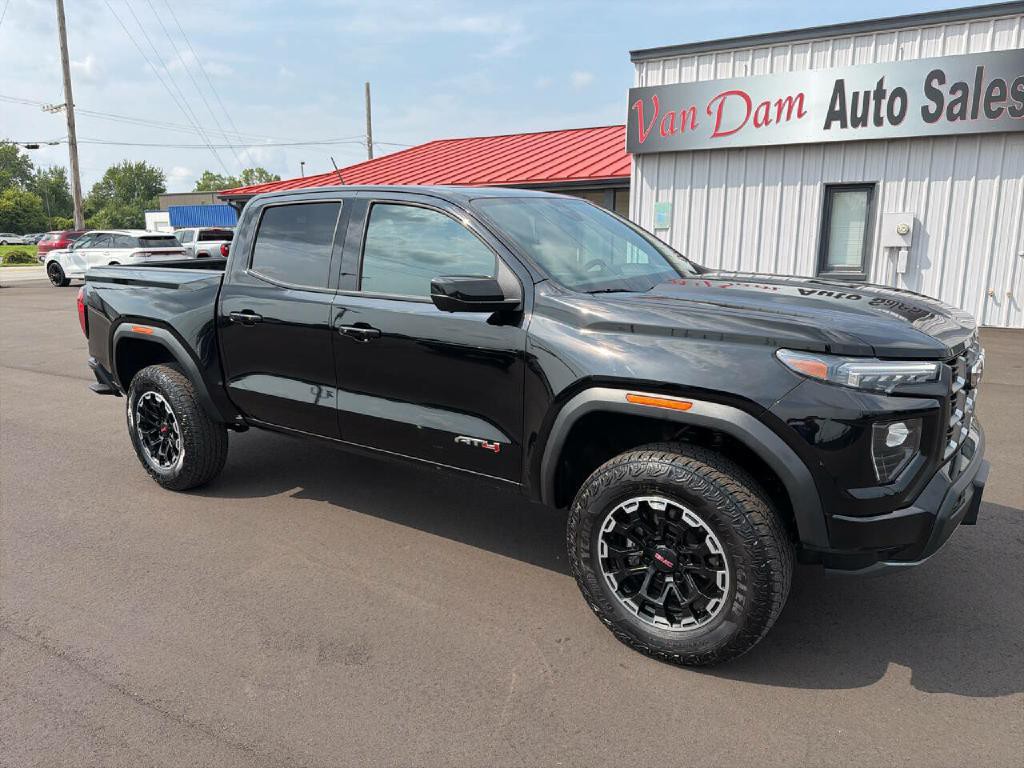2026 GMC Canyon Image 2