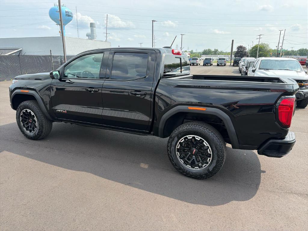 2026 GMC Canyon Image 8
