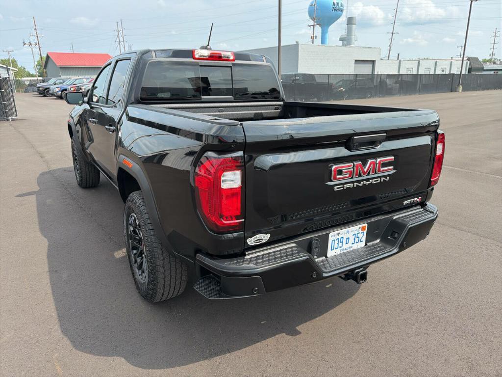 2026 GMC Canyon Image 9