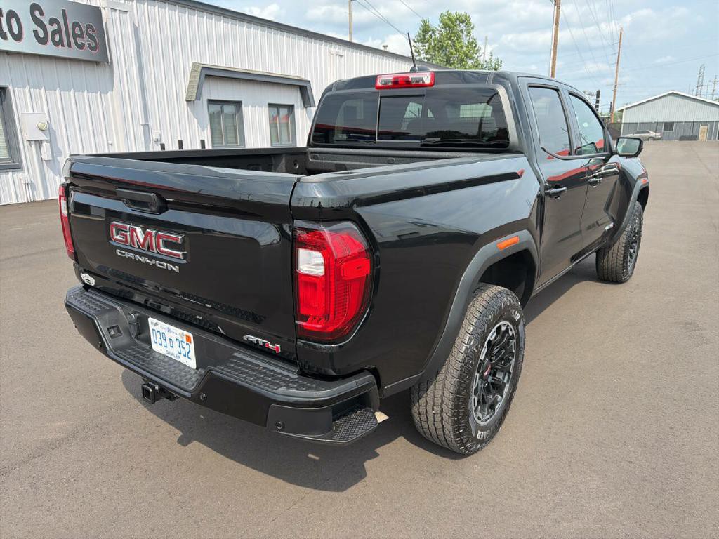 2026 GMC Canyon Image 11