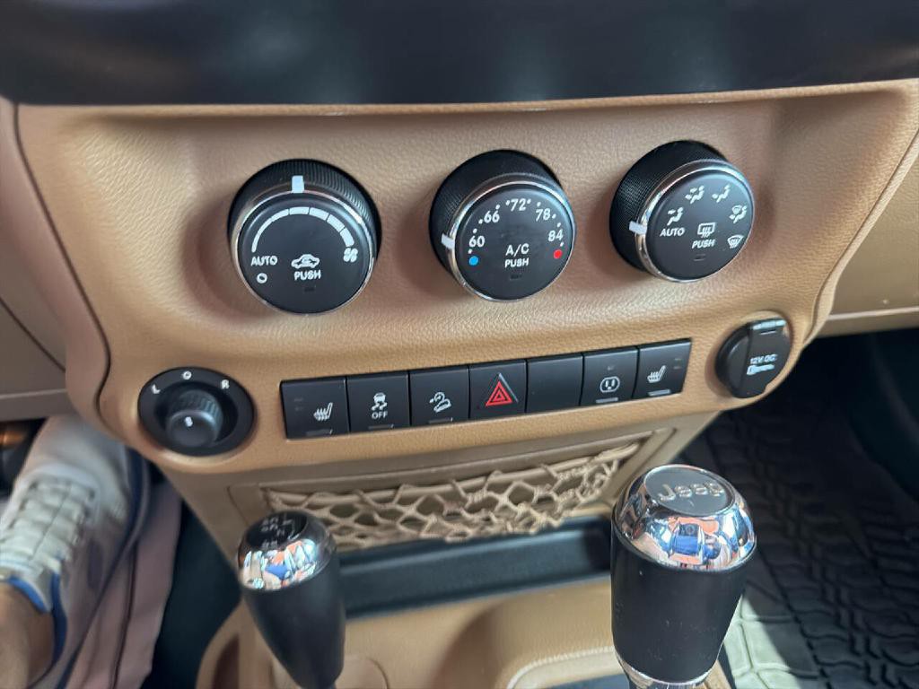 2013 Jeep Wrangler Unlimited Image 24