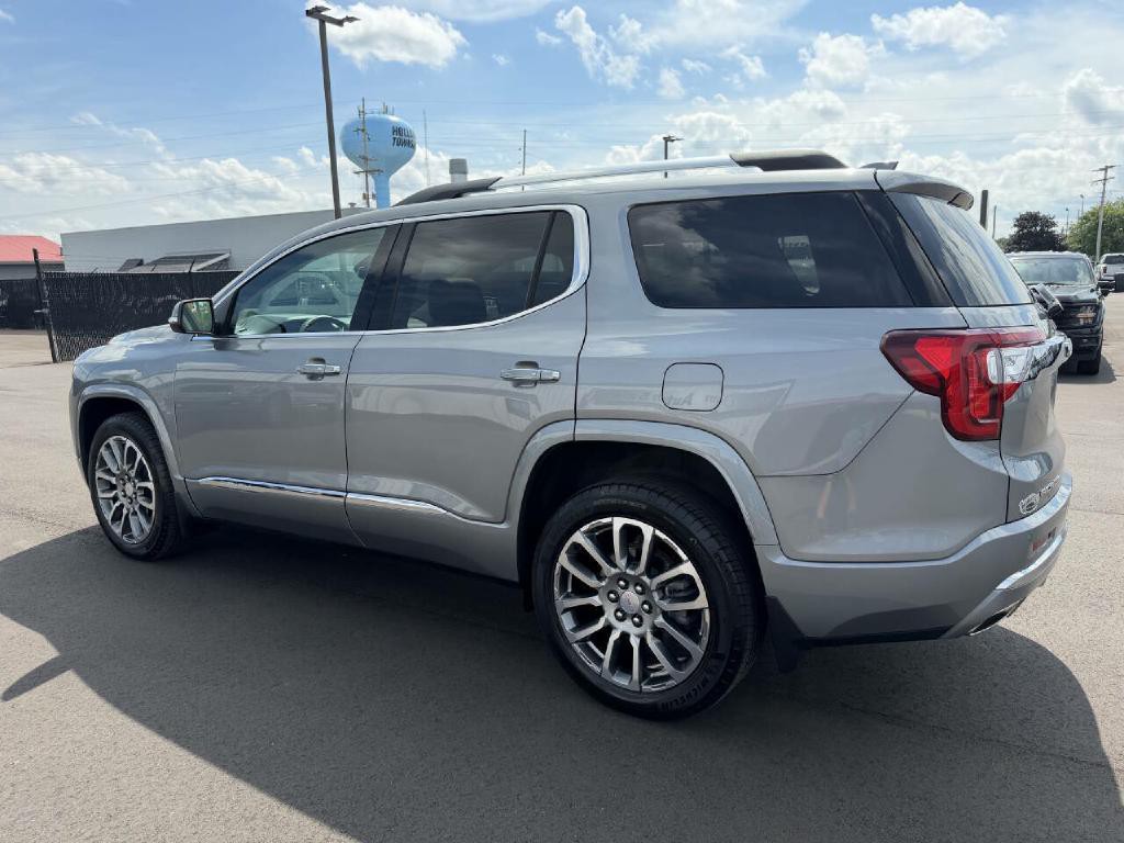 2023 GMC Acadia Image 6