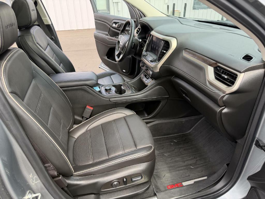 2023 GMC Acadia Image 21