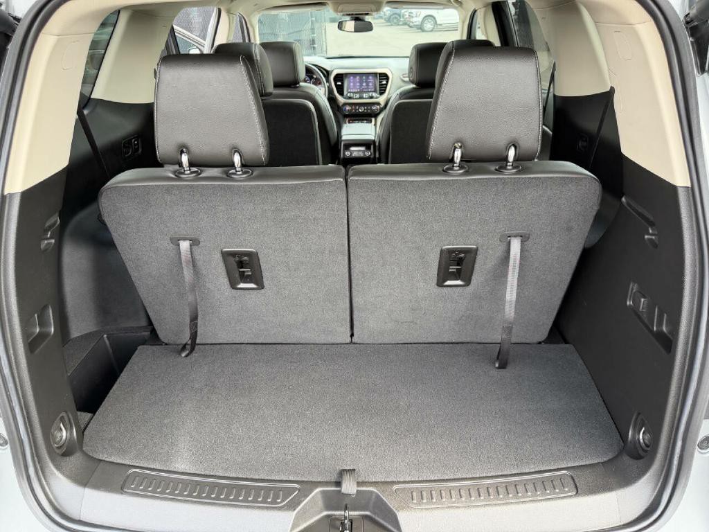 2023 GMC Acadia Image 25