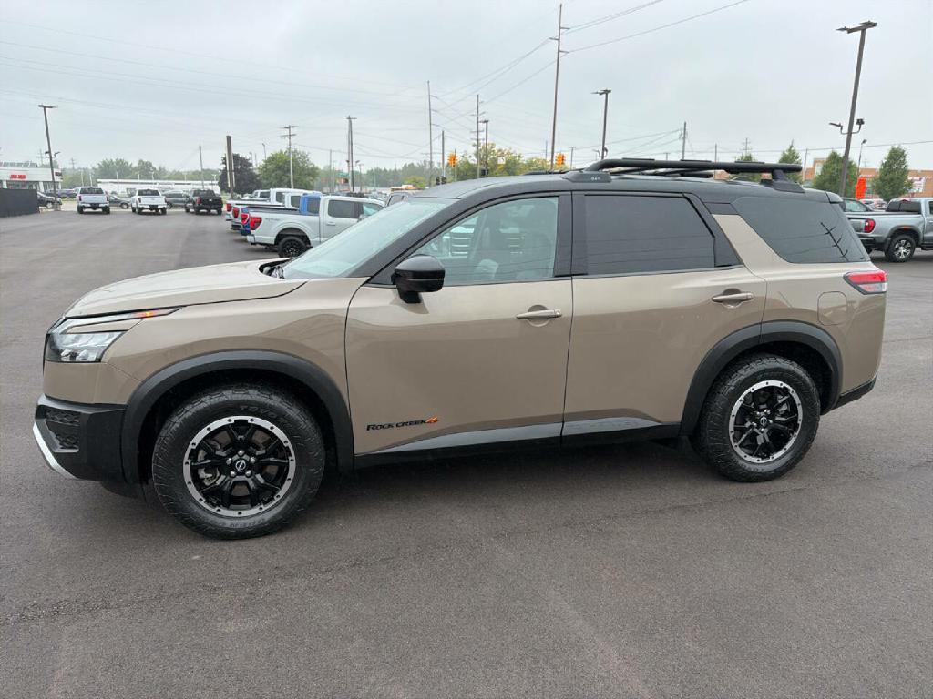 2023 Nissan Pathfinder Image 6