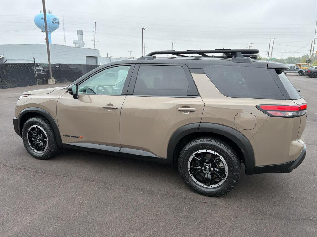 2023 Nissan Pathfinder Image 7