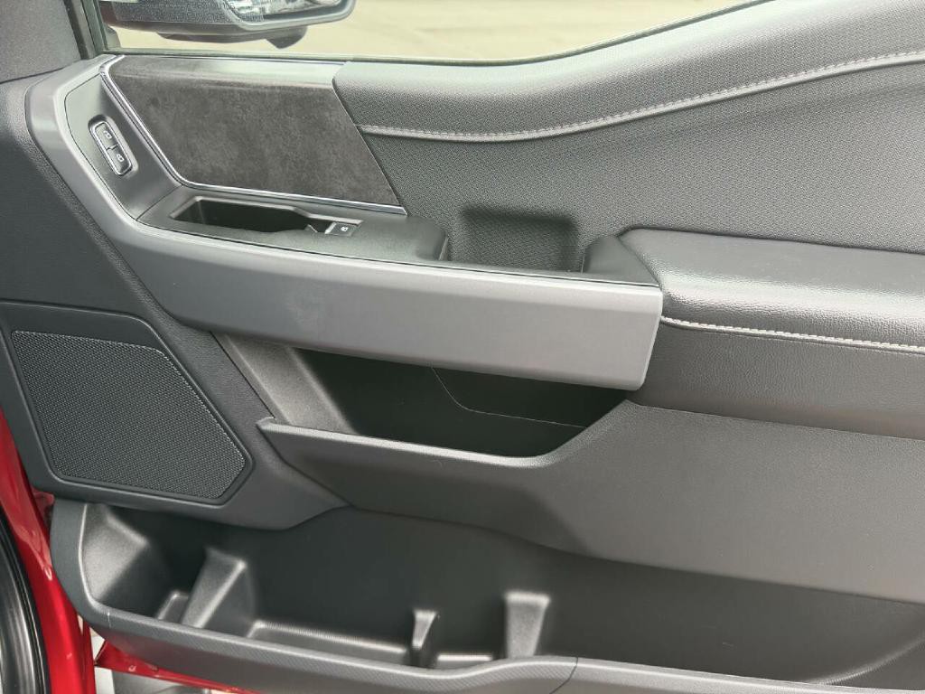 2025 Ford F-150 Image 25